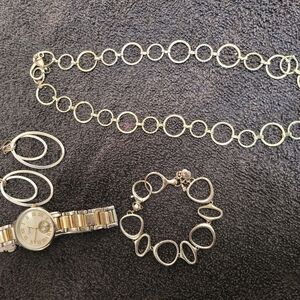 Elegant Gold Jewelry Set